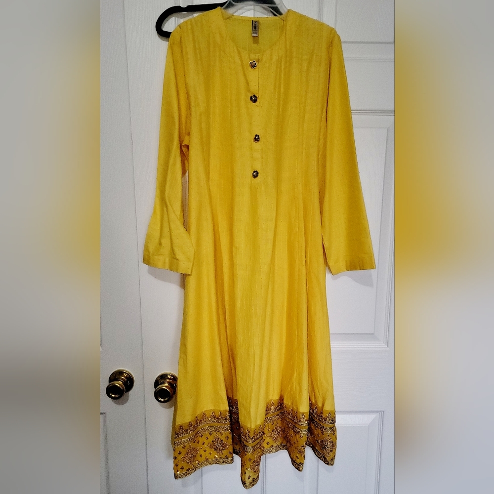 Ethnic Pakistani Embroidered Shirt for Women
